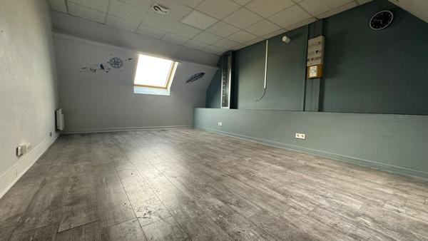 BUREAUX - 92M2 - A LOUER - ZAC DE THER
