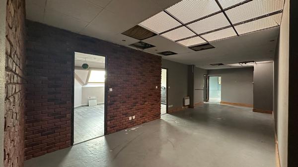 BUREAUX - 92M2 - A LOUER - ZAC DE THER