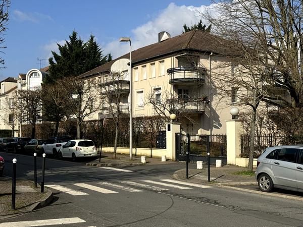 Appartement Evry Courcouronnes 2 pièce(s) 58 m2