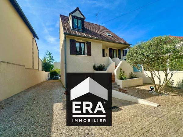 Maison familiale avec grand terrain - Quartier Dix-Arpents