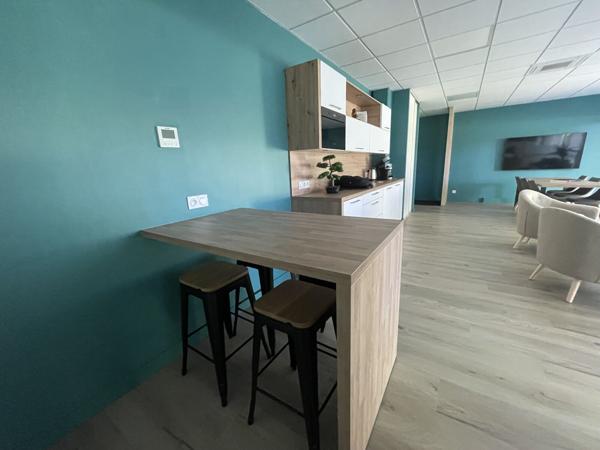 Bureaux à louer à Carquefou open space rénové avec fibre optique