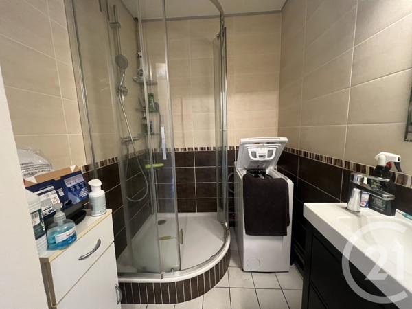 Appartement F3 à vendre  3 pièces - 60 m2 VOIRON - 38