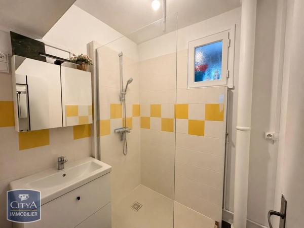 Appartement à louer 2 pièces 42.69m² Nevers (58000)