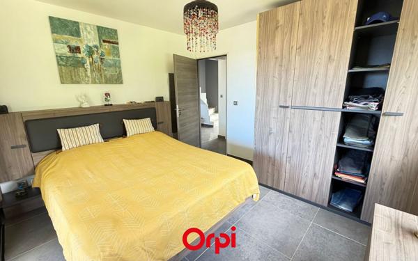 Maison à vendre    4 pièces • 123 m2 Saint-Denis