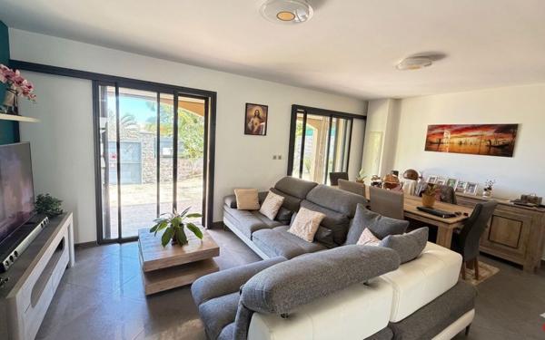 Maison à vendre    4 pièces • 123 m2 Saint-Denis