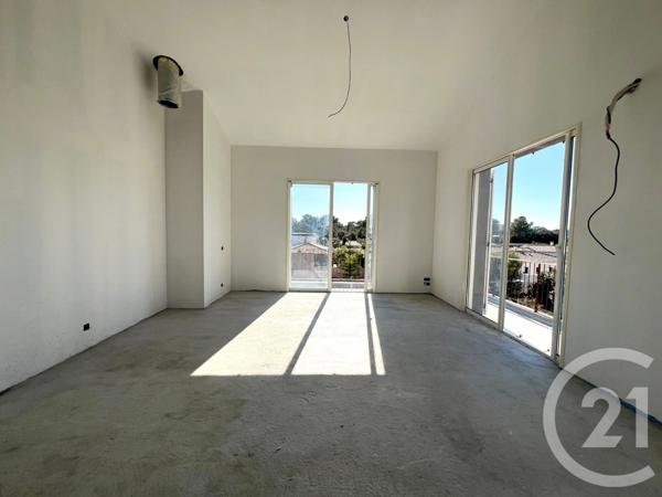 Maison à vendre  6 pièces - 145 m2 LA LONDE LES MAURES - 83