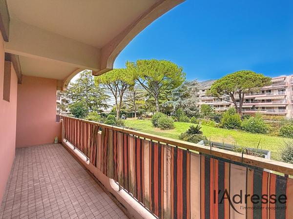 Magnifique 2 pièces de 59 m² avec cave et parking - Résidence Standing