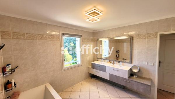 Maison 3 pièces - 92 m² Bien prestige