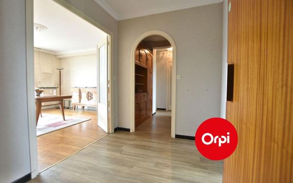 Appartement à vendre    3 pièces • 75,55 m2 Saint-Priest