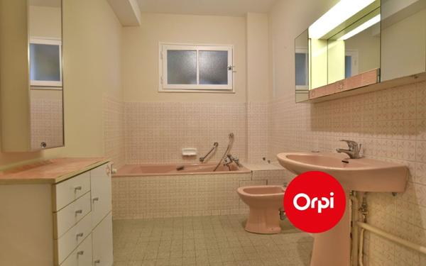 Appartement à vendre    3 pièces • 75,55 m2 Saint-Priest