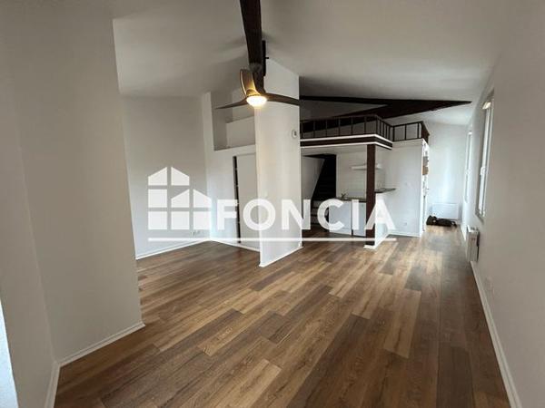 Location Studio 40.2 m² - 89 RUE LEYTEIRE Bordeaux 33000