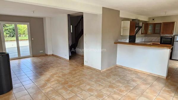 Vente Maison 8 pièces 147 m2 à Argences