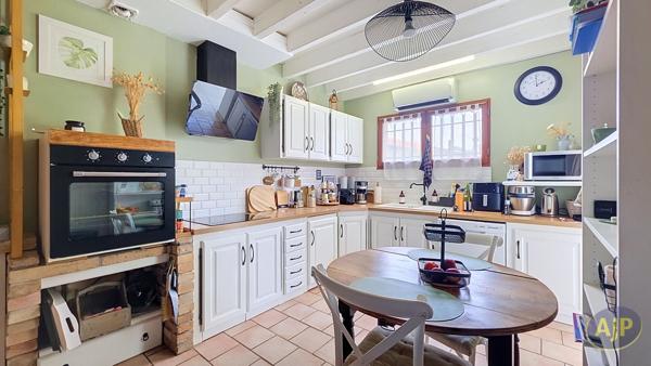 Maison à vendre Cestas - 6 pièces, 160m² avec 3 chambre(s) à 348 800€ - AJP Immobilier Cestas
