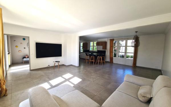 Maison à vendre    5 pièces • 160 m2 Ozoir-la-Ferrière