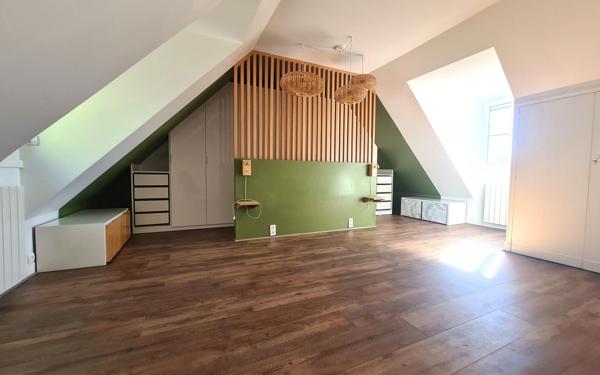 Maison à vendre    5 pièces • 160 m2 Ozoir-la-Ferrière