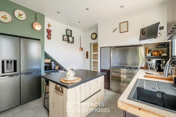 Propriété avec Piscine et Terrain Arboré – Un Écrin Atypique proche de Narbonne