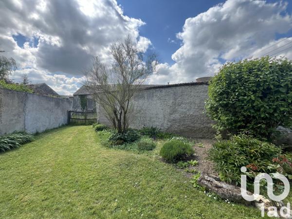 Immeuble à vendre 90 m² Sermaises