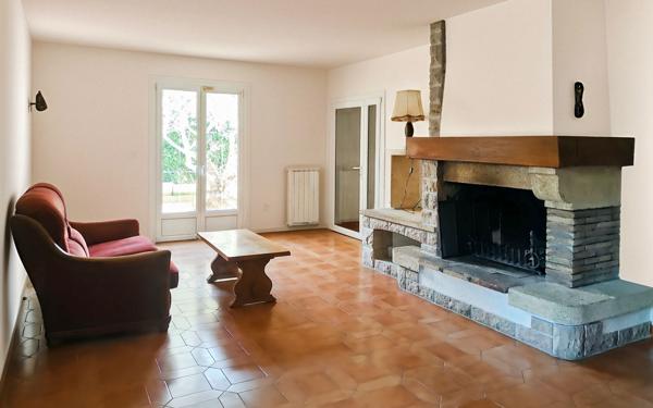 Maison à vendre    5 pièces • 120 m2 Aix-en-Provence