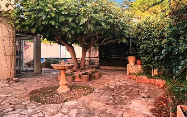 Maison à vendre    5 pièces • 120 m2 Aix-en-Provence