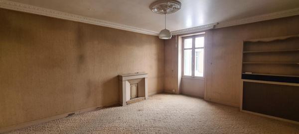 Double Maison Gétigné (117.78 et 80,85 M²) 8 P . 5 Chs . 198.63 M² . T 557 M² . Garage