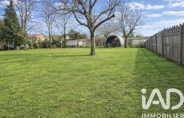 Terrain à vendre 1 046 m² Saint-Bonnet-de-Mure