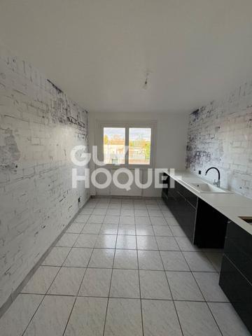 Appartement 4 pièces de 80 M2 secteur de la piscine à St Symphorien D Ozon