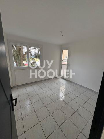 Appartement 4 pièces de 80 M2 secteur de la piscine à St Symphorien D Ozon
