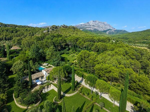 Vente Maison de luxe Aix-en-Provence 7 Pièces 282 m²