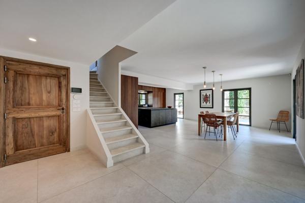 Vente Maison de luxe Aix-en-Provence 7 Pièces 282 m²