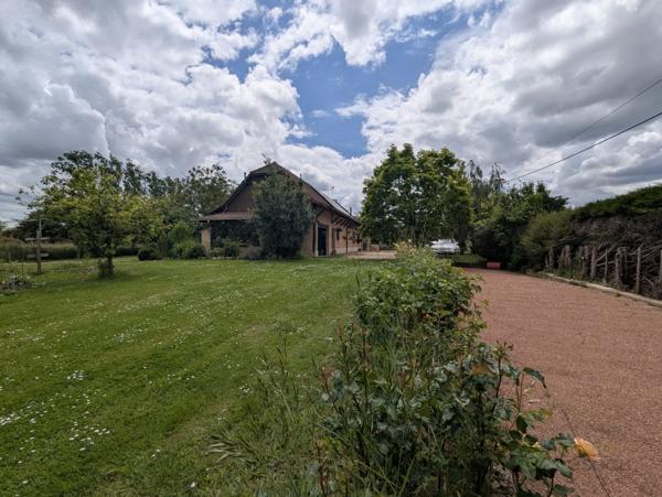 Maison de caractère à DAMPIERRE EN BRESSE (71310)
