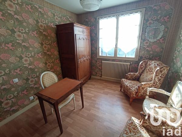 Maison 5 pièces de 150 m² à Châtillon-sur-Thouet (79200)