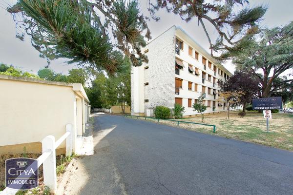 Appartement à vendre 4 pièces 67m² Saint-Cyr-sur-Loire (37540)