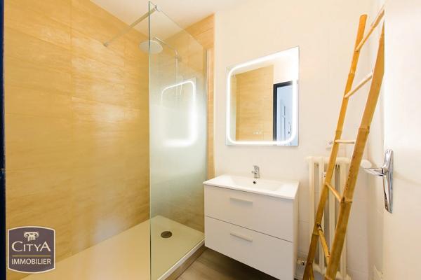 Appartement à vendre 4 pièces 67m² Saint-Cyr-sur-Loire (37540)