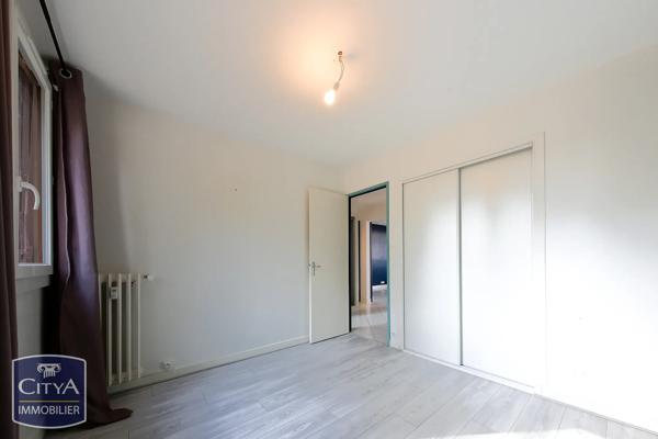Appartement à vendre 4 pièces 67m² Saint-Cyr-sur-Loire (37540)