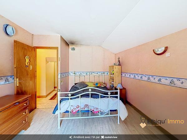 Maison de 125 m² – 3 chambres, dépendances et jardin clos – Travaux à prévoir
