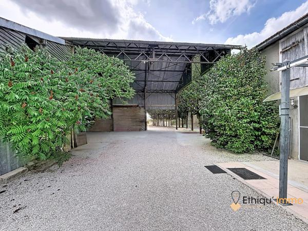 Maison de 125 m² – 3 chambres, dépendances et jardin clos – Travaux à prévoir