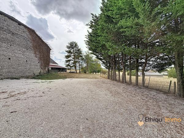 Maison de 125 m² – 3 chambres, dépendances et jardin clos – Travaux à prévoir