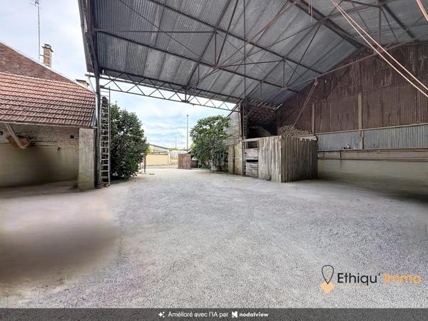 Maison de 125 m² – 3 chambres, dépendances et jardin clos – Travaux à prévoir