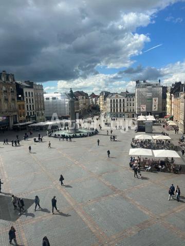 Bureaux d'exception à louer sur la Grand'Place de Lille - Vue panoramique, rooftop et prestations premium