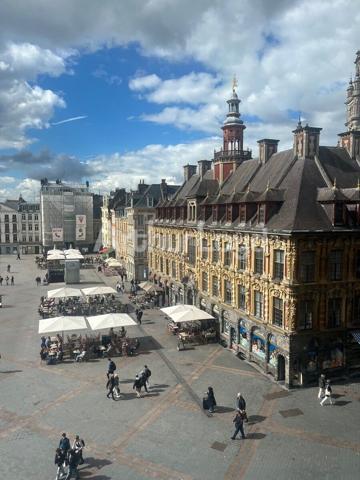 Bureaux d'exception à louer sur la Grand'Place de Lille - Vue panoramique, rooftop et prestations premium