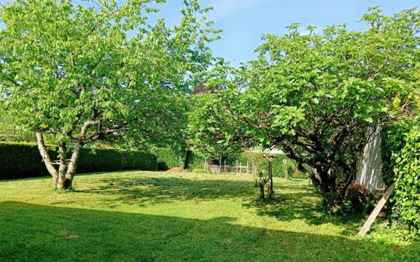 Maison à vendre    3 pièces • 96 m2 Saint-Yrieix-la-Perche