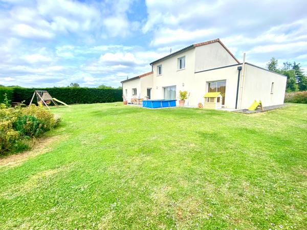 Maison contemporaine de 182²- 5 chambres-DPE B