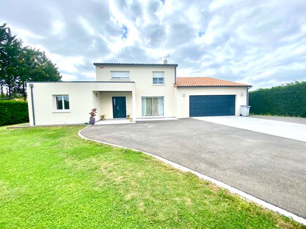 Maison contemporaine de 182²- 5 chambres-DPE B