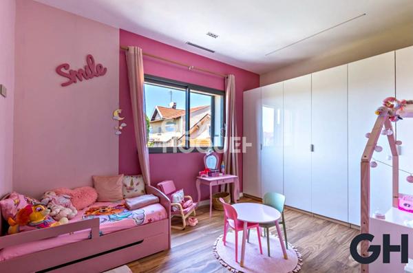 Maison contemporaine - Villeurbanne - 11 pièces, 381m2