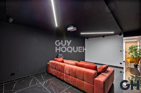 Maison contemporaine - Villeurbanne - 11 pièces, 381m2