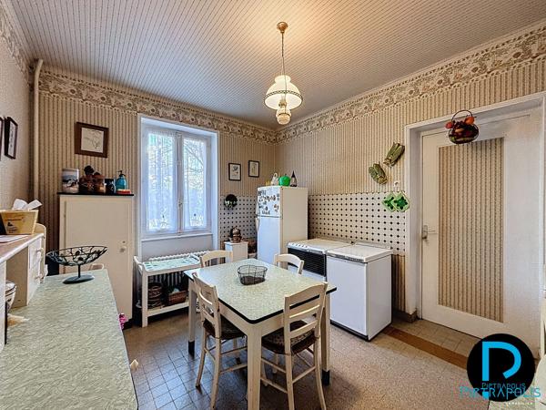 MAISON DE VILLE 3 CHAMBRES, TERRAIN 796 m²