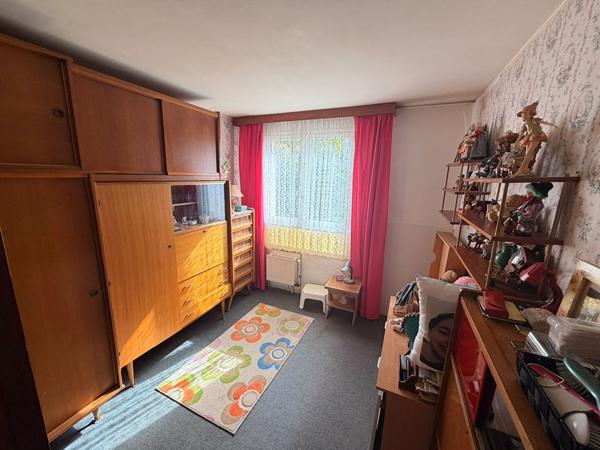 DRANCY - APPARTEMENT F5 - 74,13 M² - BOX - CAVE
