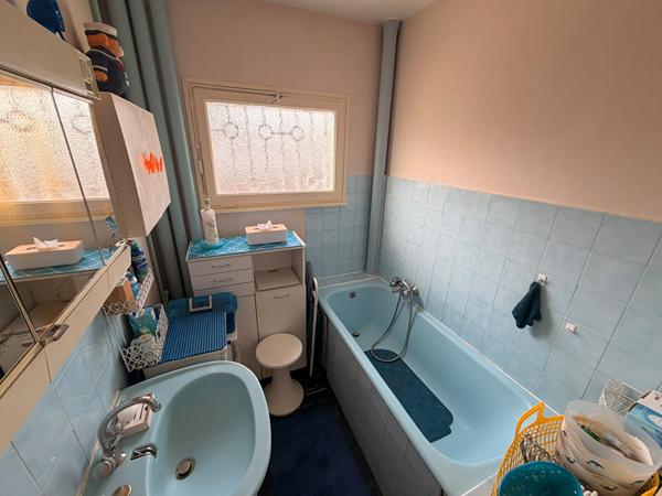 DRANCY - APPARTEMENT F5 - 74,13 M² - BOX - CAVE