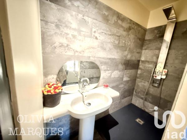 Maison à vendre 4 pièces 165 m² Roquefort-la-Bédoule