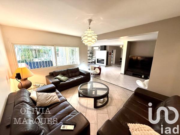Maison à vendre 4 pièces 165 m² Roquefort-la-Bédoule